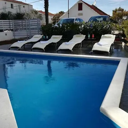 Family Friendly House With A Swimming Pool - 22902 * Vodice